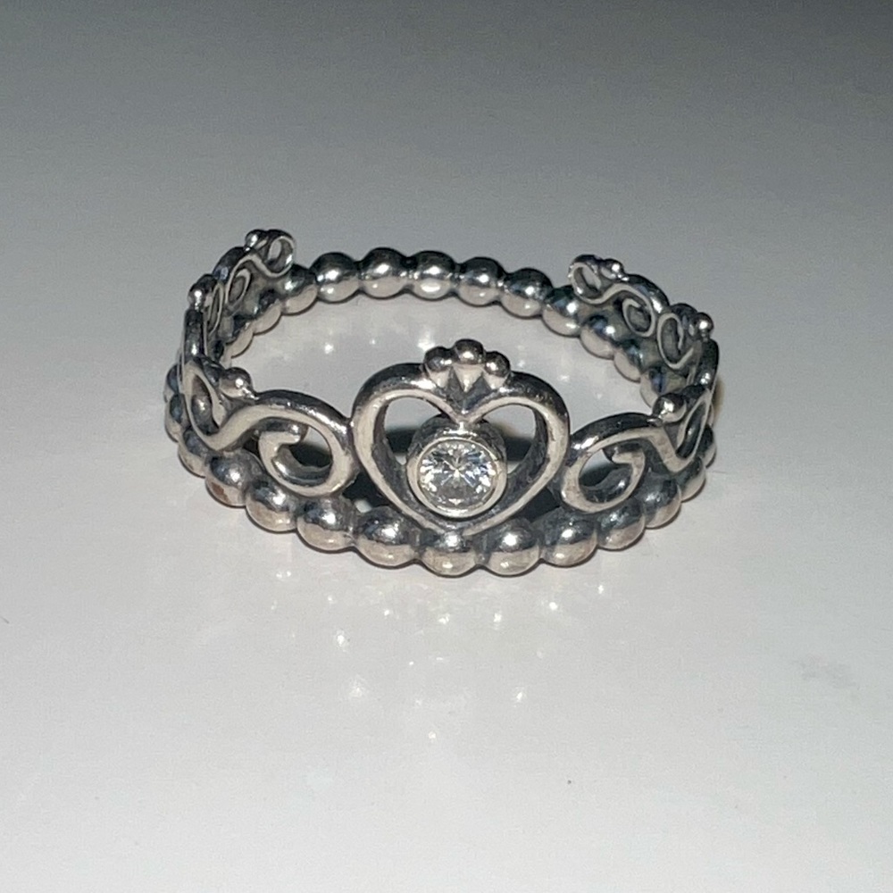 Pandora Princess Tiara Crown Ring